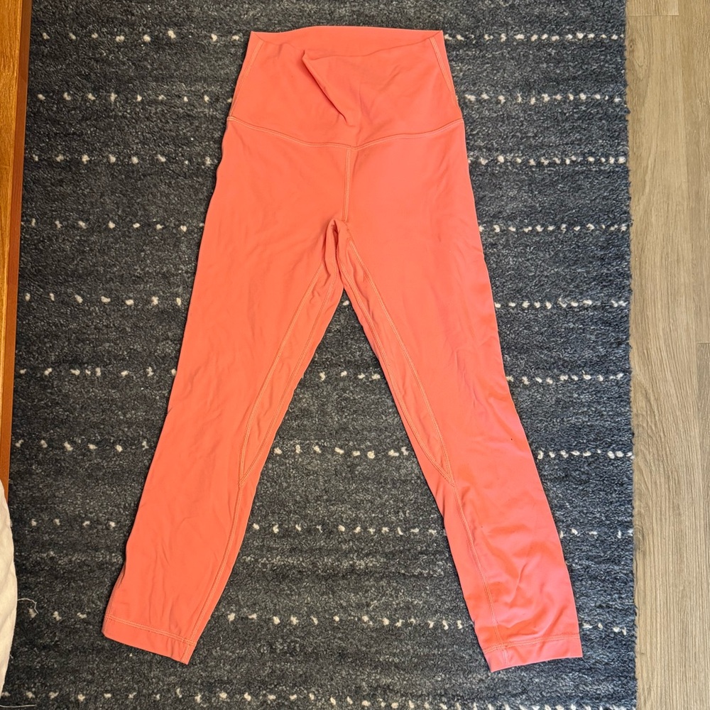 Lululemon High Rise Crop - Picture 2 of 3